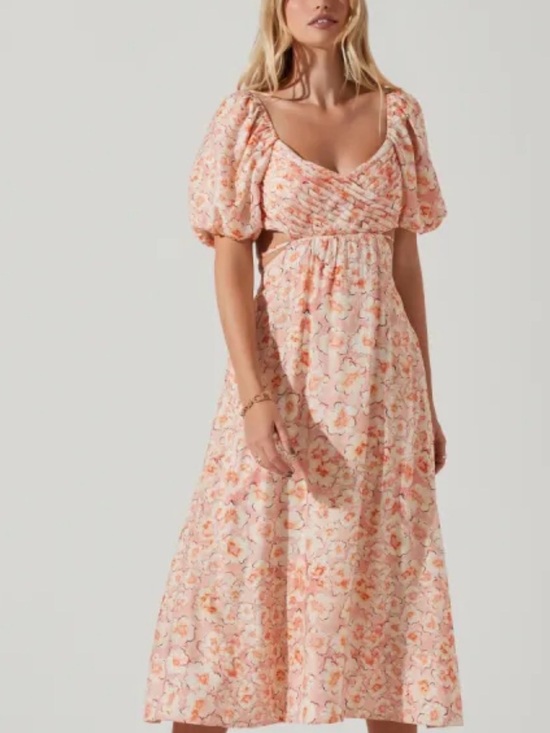 Astr Dresses & Skirts - ASTR the Label Pink Floral Puff-Sleeve Midi Dress